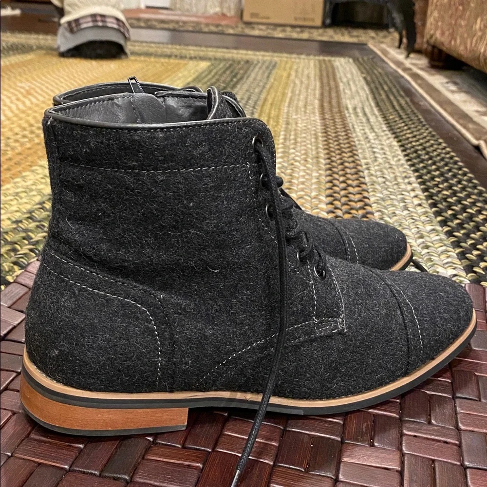 JOSEPH ABBOUD Grey Wool Boots Size 9 1/2 M